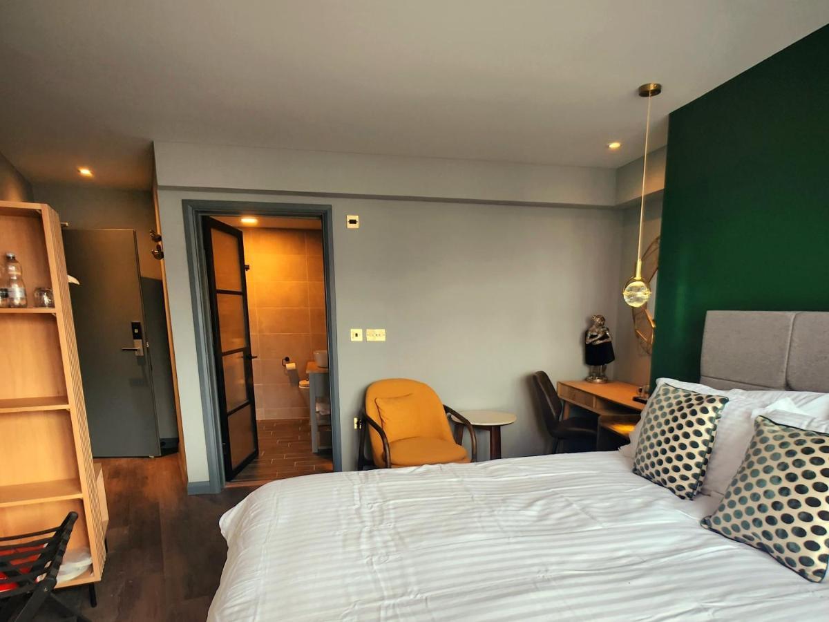 Pinnacle Suites Hotel Cowes  Zewnętrze zdjęcie