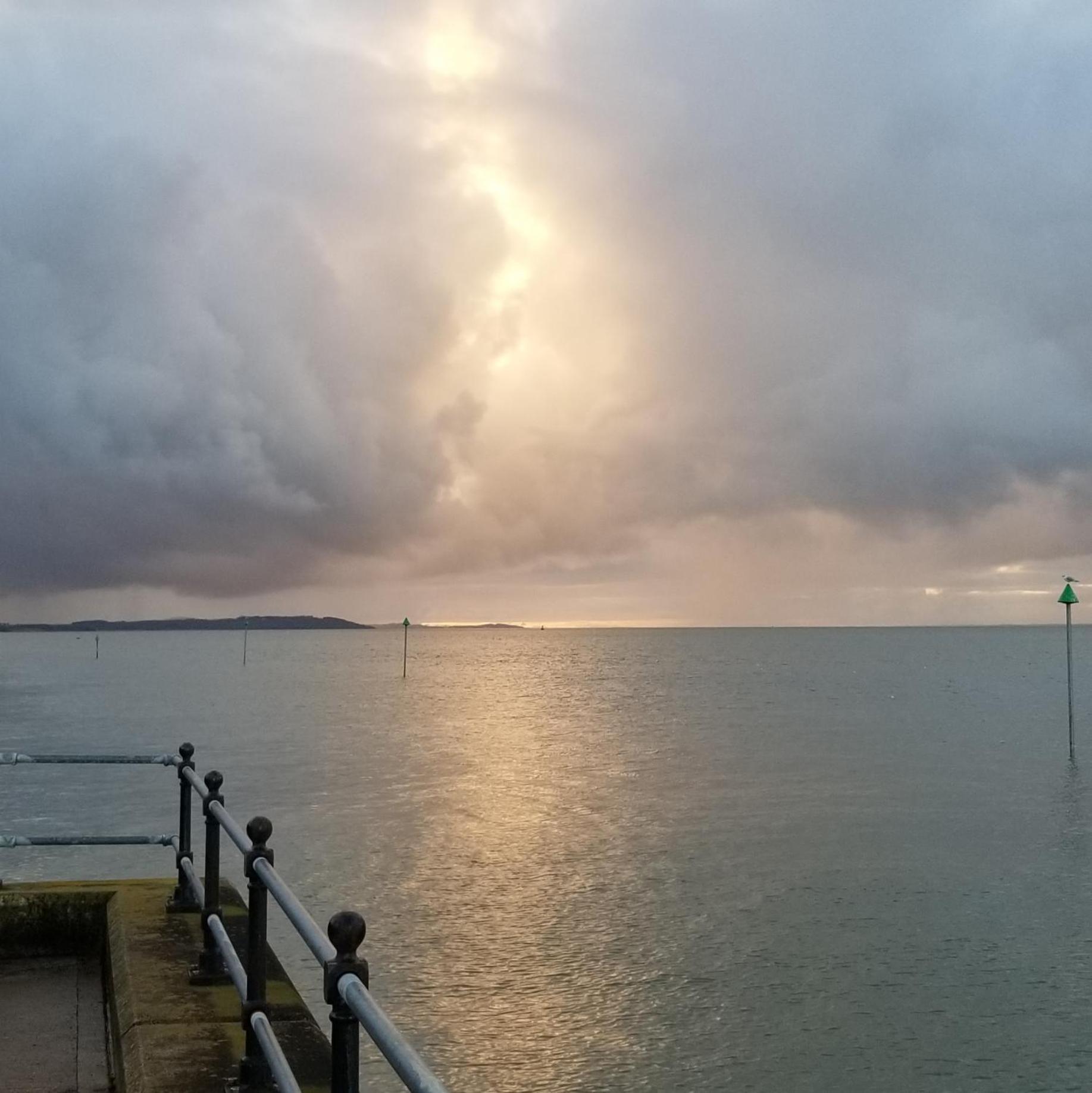 Pinnacle Suites Hotel Cowes  Zewnętrze zdjęcie