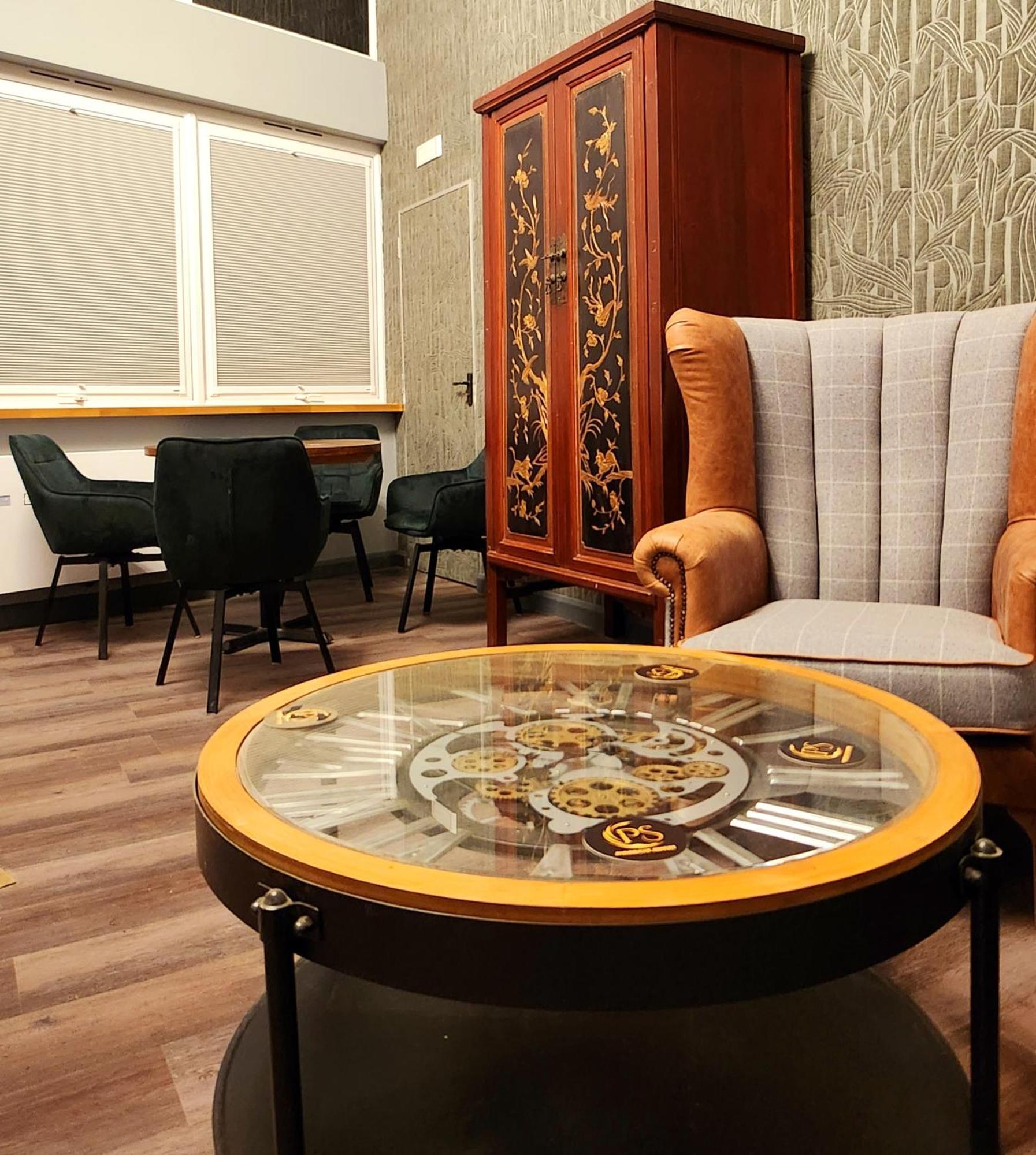 Pinnacle Suites Hotel Cowes  Zewnętrze zdjęcie