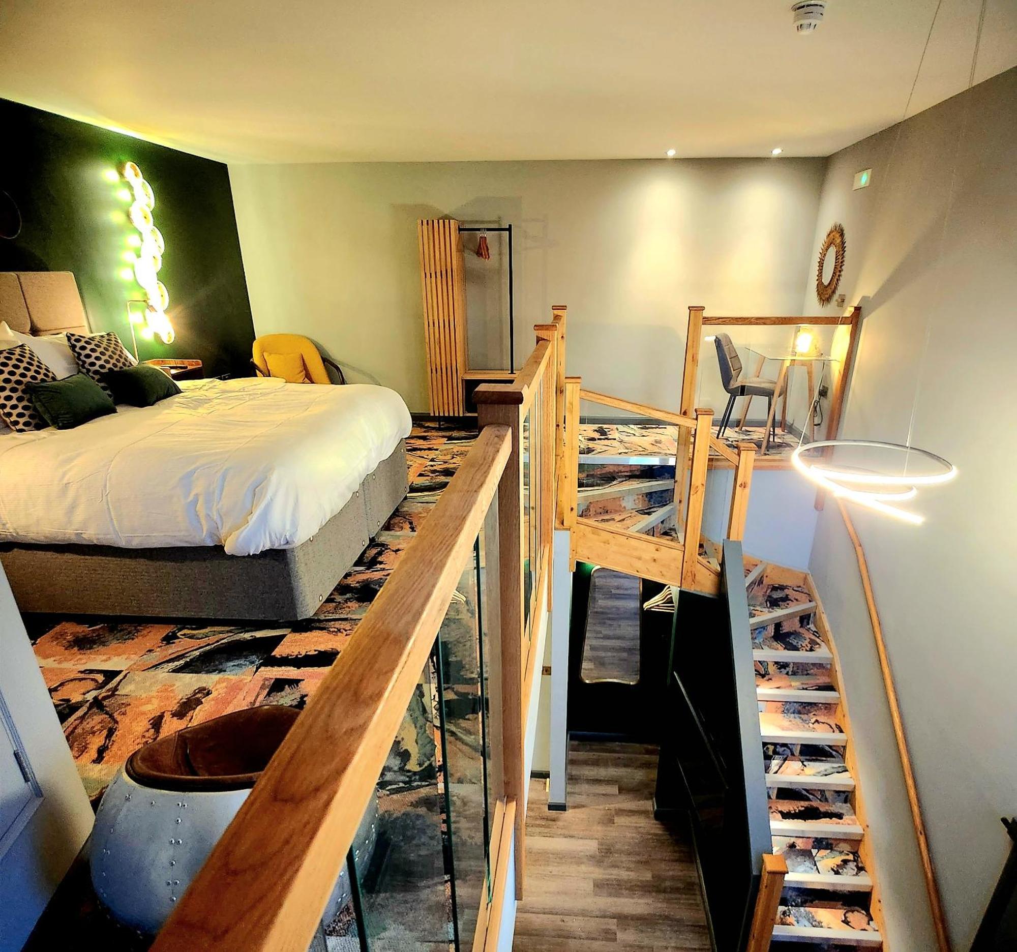 Pinnacle Suites Hotel Cowes  Zewnętrze zdjęcie
