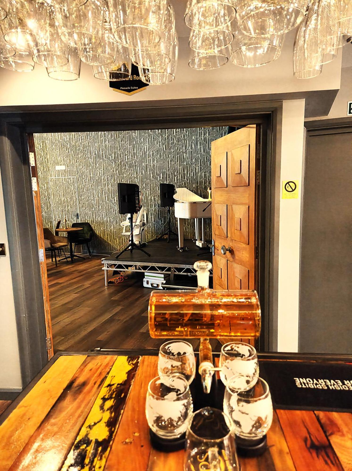Pinnacle Suites Hotel Cowes  Zewnętrze zdjęcie