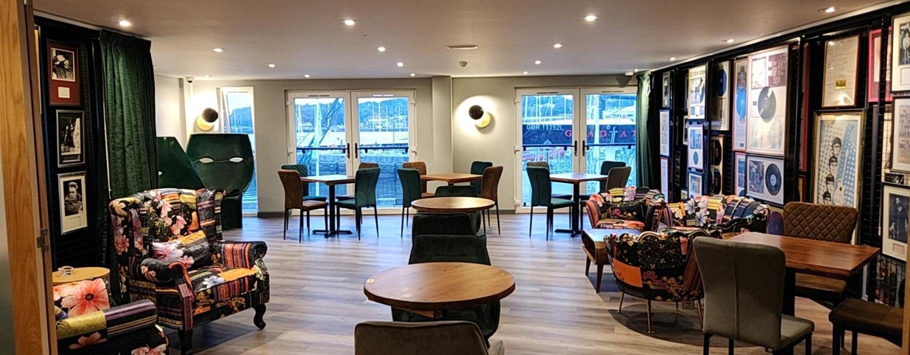 Pinnacle Suites Hotel Cowes  Zewnętrze zdjęcie
